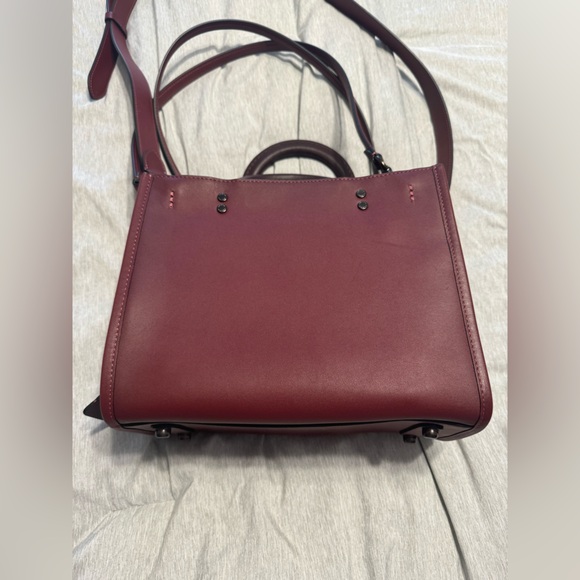 Coach Rogue 25 with Varsity Patches - Picture 5 of 9